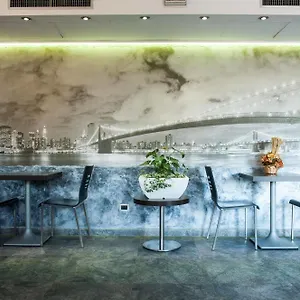 Orange Hotel Vergiate